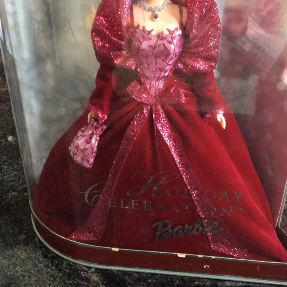 Mattel 2002 Special Edition Holiday Barbie - Picture 3 of 7